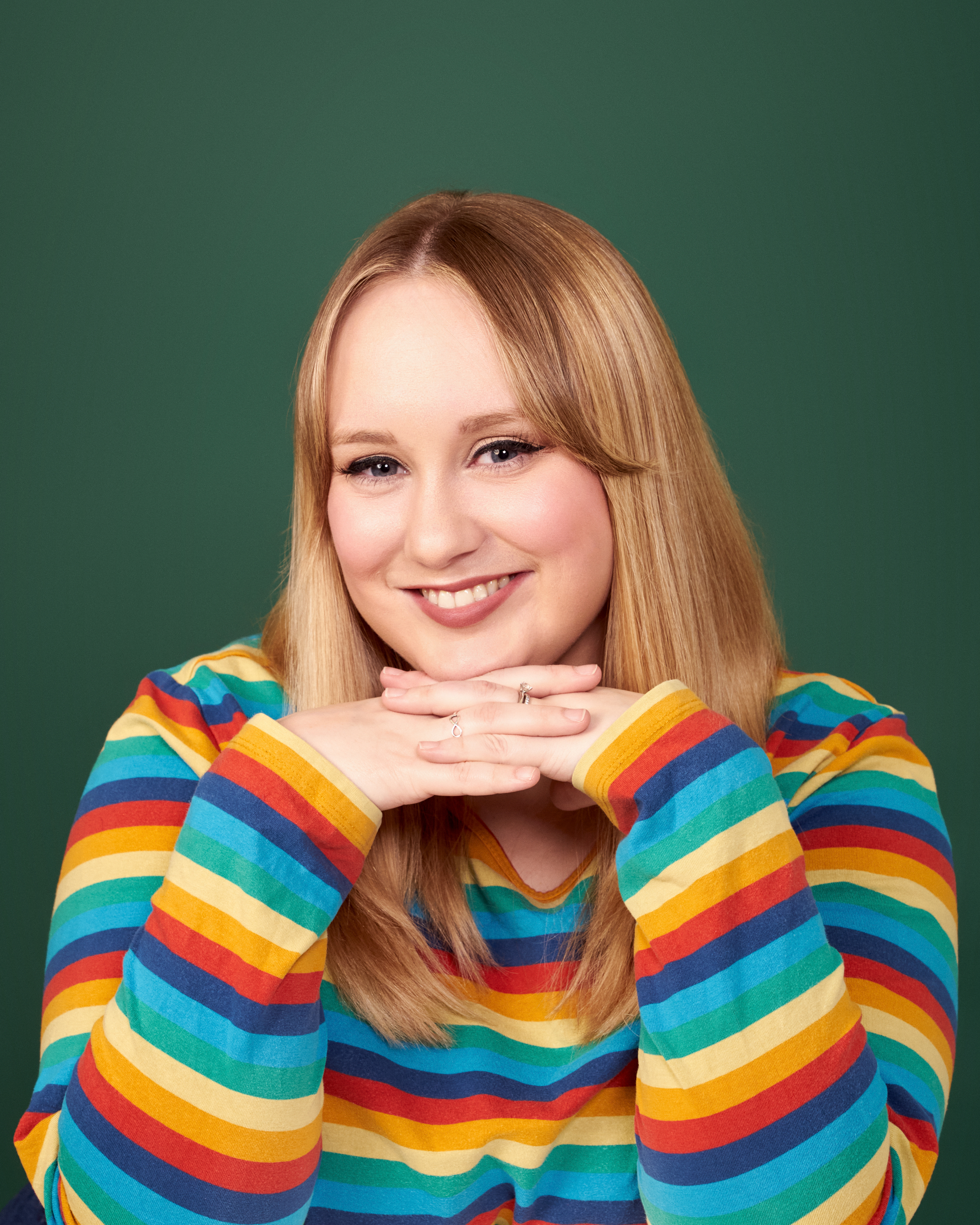 LAURA CLARKE 